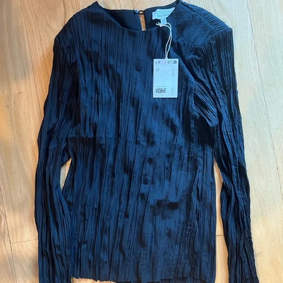 & Other Stories Black Pleated Blouse - Picture 2 of 4